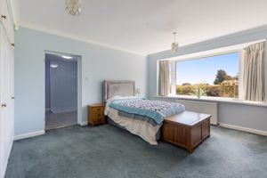 Photo 16- click for photo gallery